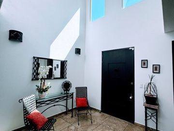 Casa Venta Residencial por  Ave. Tecnológico  las Torres, por la estación del tren Toluca- Santa Fe, estación Metepec.