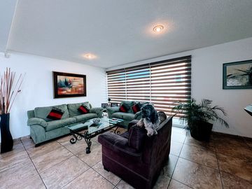 Casa Venta Residencial por  Ave. Tecnológico  las Torres, por la estación del tren Toluca- Santa Fe, estación Metepec.
