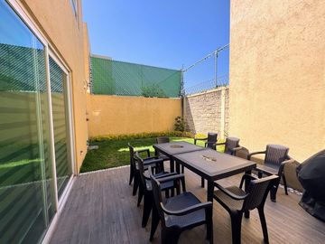 Casa Venta Residencial por  Ave. Tecnológico  las Torres, por la estación del tren Toluca- Santa Fe, estación Metepec.