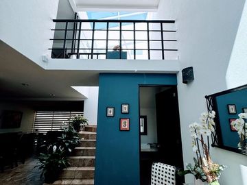 Casa Venta Residencial por  Ave. Tecnológico  las Torres, por la estación del tren Toluca- Santa Fe, estación Metepec.