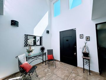 Casa Venta Residencial por  Ave. Tecnológico  las Torres, por la estación del tren Toluca- Santa Fe, estación Metepec.