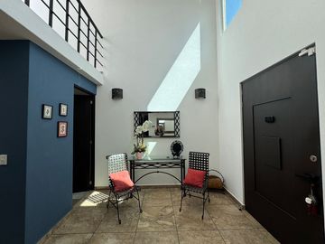 Casa Venta Residencial por  Ave. Tecnológico  las Torres, por la estación del tren Toluca- Santa Fe, estación Metepec.