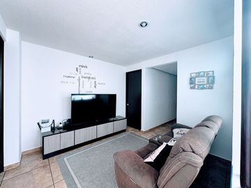 Casa Venta Residencial por  Ave. Tecnológico  las Torres, por la estación del tren Toluca- Santa Fe, estación Metepec.