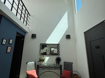 Casa Venta Residencial por  Ave. Tecnológico  las Torres, por la estación del tren Toluca- Santa Fe, estación Metepec.