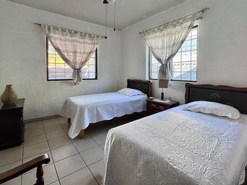Casa a 1 cuadra del malecon
