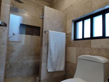 Casa en VENTA, dentro de coto, Guadalupe Jardín
