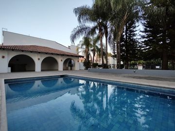 Casa en VENTA, dentro de coto, Guadalupe Jardín