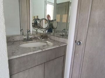 EXCELENTE DEPARTAMENTO LOMAS COSTA AZUL, CON HERMOSA VISTA Y ENTORNO
