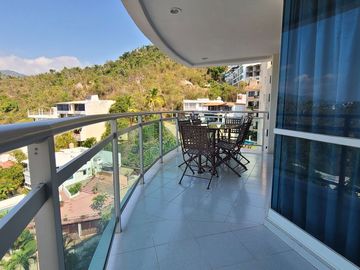 EXCELENTE DEPARTAMENTO LOMAS COSTA AZUL, CON HERMOSA VISTA Y ENTORNO