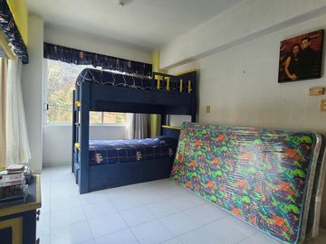 EXCELENTE DEPARTAMENTO LOMAS COSTA AZUL, CON HERMOSA VISTA Y ENTORNO