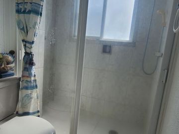 EXCELENTE DEPARTAMENTO LOMAS COSTA AZUL, CON HERMOSA VISTA Y ENTORNO