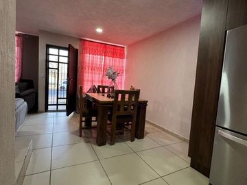 Bonita casa en tonala