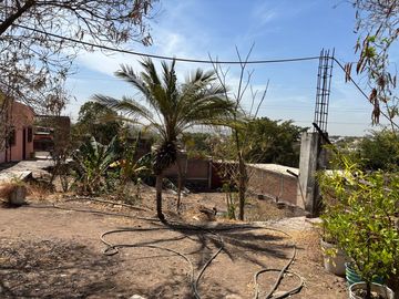 Casa /Terreno en venta Col. Rosario Uzarraga