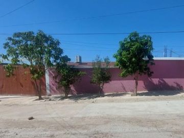 Casa /Terreno en venta Col. Rosario Uzarraga