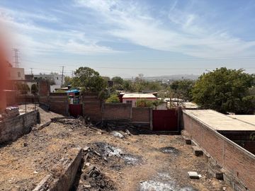 Casa /Terreno en venta Col. Rosario Uzarraga