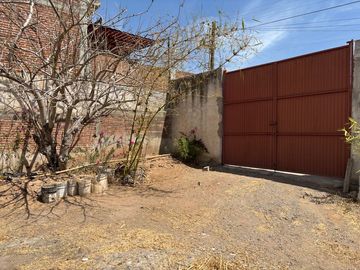 Casa /Terreno en venta Col. Rosario Uzarraga