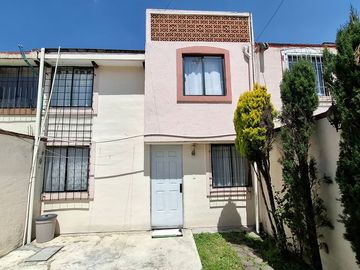 Amueblada con precio a negociar Casa en Venta en Santin Toluca