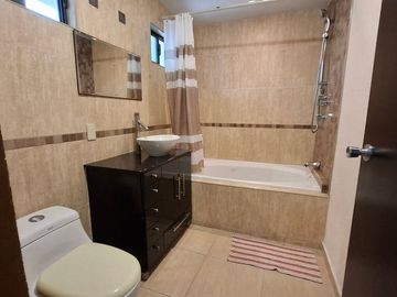 Amueblada con precio a negociar Casa en Venta en Santin Toluca