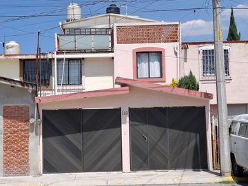 Amueblada con precio a negociar Casa en Venta en Santin Toluca