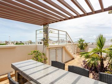 Departamento con patio privado y jacuzzi en colonia Zazilha cerca al mar!