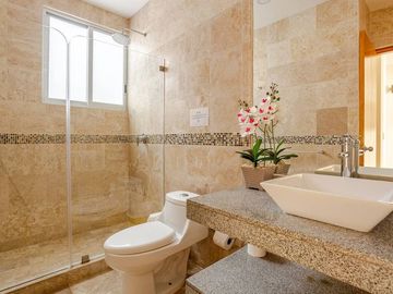 Departamento con patio privado y jacuzzi en colonia Zazilha cerca al mar!