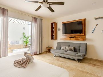Departamento con patio privado y jacuzzi en colonia Zazilha cerca al mar!