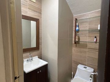 Casa en Venta en privada Colinas del Bosque frente a la Plaza San isidro, Culiacan, Sinaloa