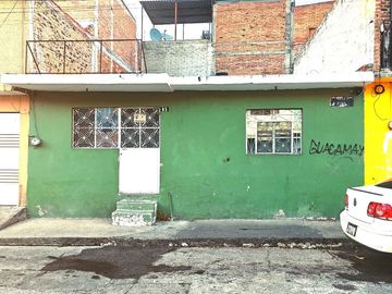 CASA EN VENTA CERCA DE PLAZA MORELIA Y LAS AMERICAS, JARDINES DEL RINCON, OCOLUSEN