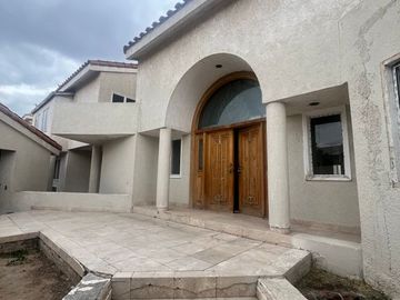 RESIDENCIA  EN VENTA EN VILLA FONTANA, MEXICALI, B.C.