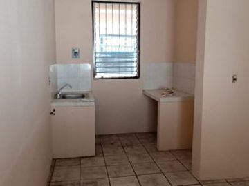 SE VENDE CASA JARDINES DE LA VILLA CERCA DE RAMON SERRANO Y AVENIDA BENITO JUAREZ, VILLA DE ALVAREZ, COLIMA