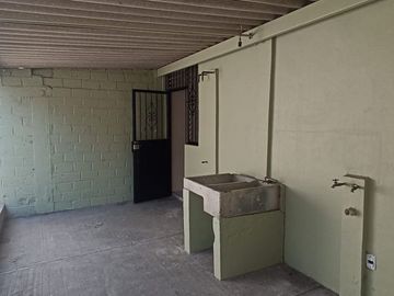 SE VENDE CASA JARDINES DE LA VILLA CERCA DE RAMON SERRANO Y AVENIDA BENITO JUAREZ, VILLA DE ALVAREZ, COLIMA