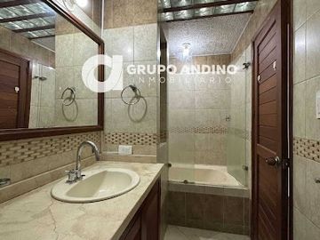 VENTA de CASA CAMPESTRE en BUCARAMANGA