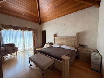 Venta casa en conjunto, Bosques de las Lomas, avenida de la palma