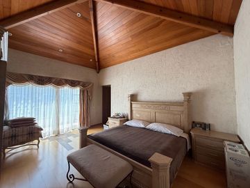 Venta casa en conjunto, Bosques de las Lomas, avenida de la palma
