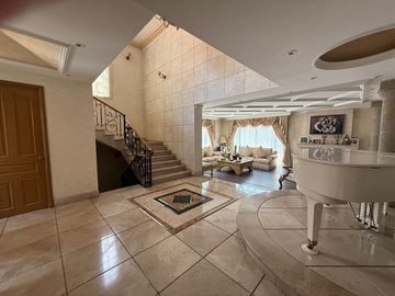 Venta casa en conjunto, Bosques de las Lomas, avenida de la palma