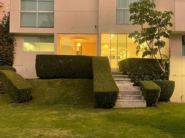 INTERLOMAS CASA EN VENTA EN CONJUNTO HORIZONTAL