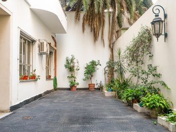 Gran Departamento venta 4 ambientes en  Recoleta
