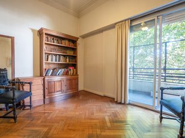 Gran Departamento venta 4 ambientes en  Recoleta