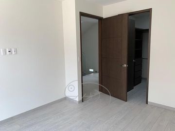 CASA EN VENTA EN MONCAYO