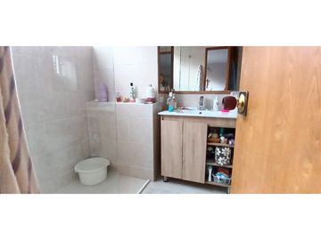 Amplio y remodelado Venta apartamento en El Poblado, sector Oviedo
