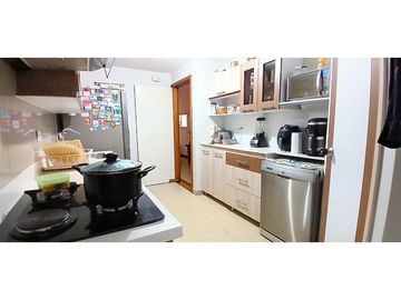 Amplio y remodelado Venta apartamento en El Poblado, sector Oviedo