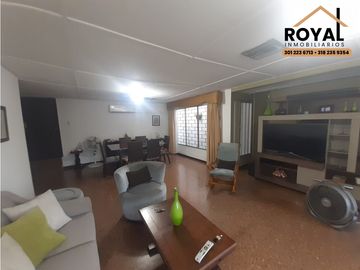 ANDALUCIA BARRANQUILLA VENTA CASA LOTE 301 M2 CASA 250 M2