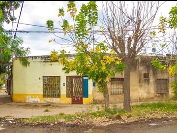 VENTA CASA A REFACCIONAR IDEAL COMERCIO