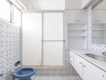 CASA EN VENTA HURLINGHAM - APTO CREDITO - PERMUTA