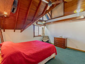 CASA EN VENTA HURLINGHAM - APTO CREDITO - PERMUTA