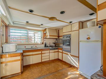 CASA EN VENTA HURLINGHAM - APTO CREDITO - PERMUTA