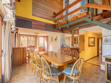 CASA EN VENTA HURLINGHAM - APTO CREDITO - PERMUTA