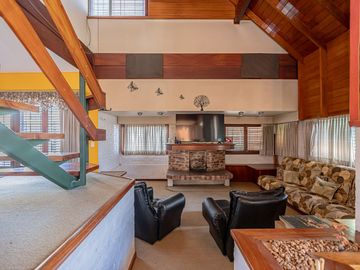CASA EN VENTA HURLINGHAM - APTO CREDITO - PERMUTA