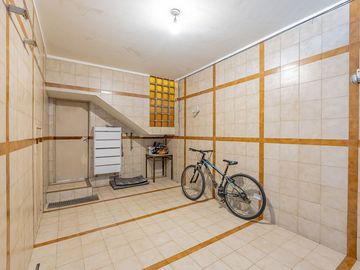 CASA EN VENTA HURLINGHAM - APTO CREDITO - PERMUTA