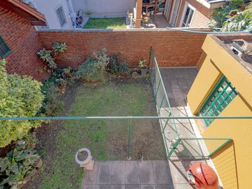 CASA EN VENTA HURLINGHAM - APTO CREDITO - PERMUTA